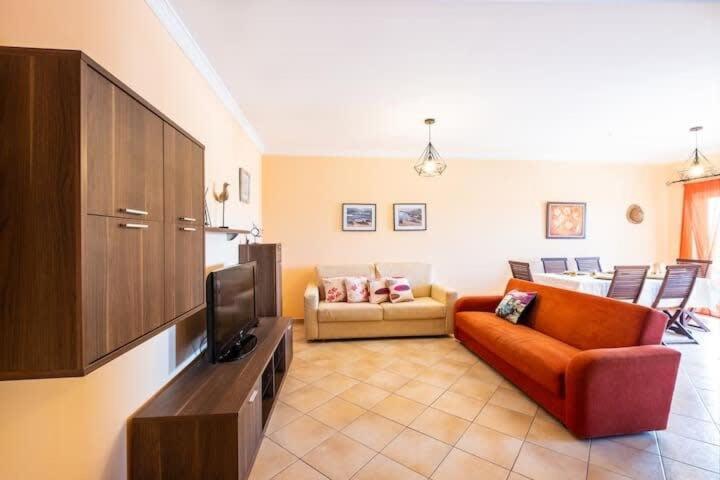 Apartment Alfarmar - Pool, Beach Only A Few Minutes Away Albufeira Luaran gambar