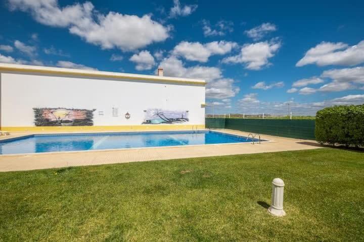 Apartment Alfarmar - Pool, Beach Only A Few Minutes Away Albufeira Luaran gambar