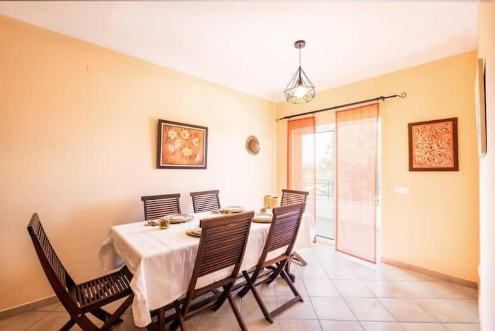 Apartment Alfarmar - Pool, Beach Only A Few Minutes Away Albufeira Luaran gambar